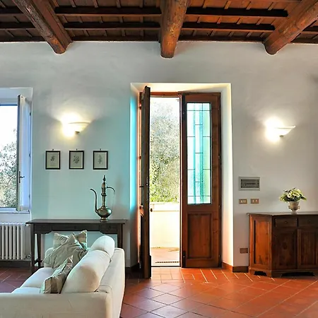 Montecasciano 8 Posti Letto *